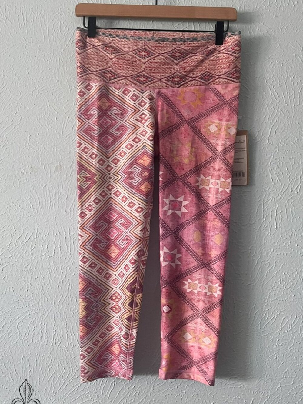 🌺NWT Niyama Sol Legging🌺